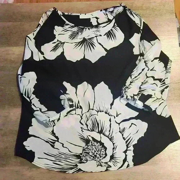 New York & Conpant Slit Shoulder Blouse Size XL - Picture 1 of 3